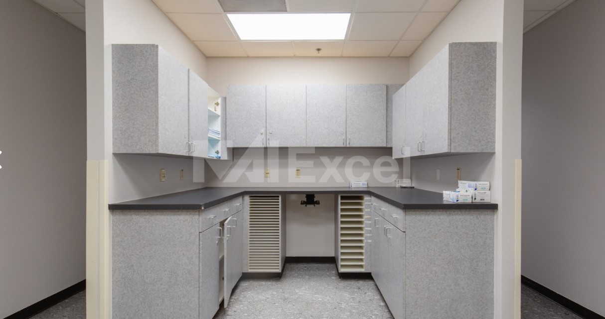 Fully Built out Medical Suite Available For Lease!
